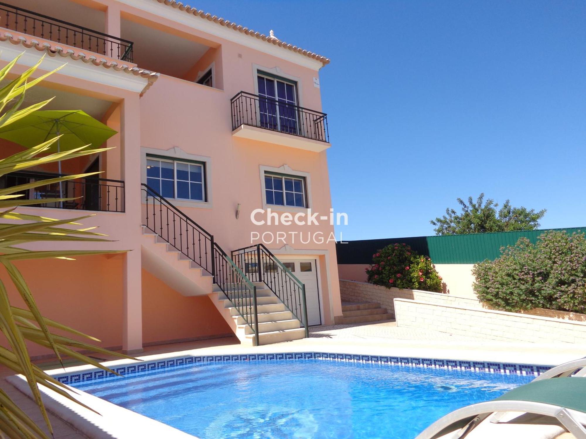 Globo CIP Albufeira Exterior foto